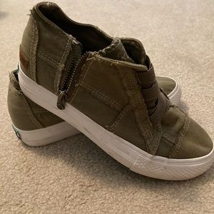 Blowfish wedge heel sneakers
